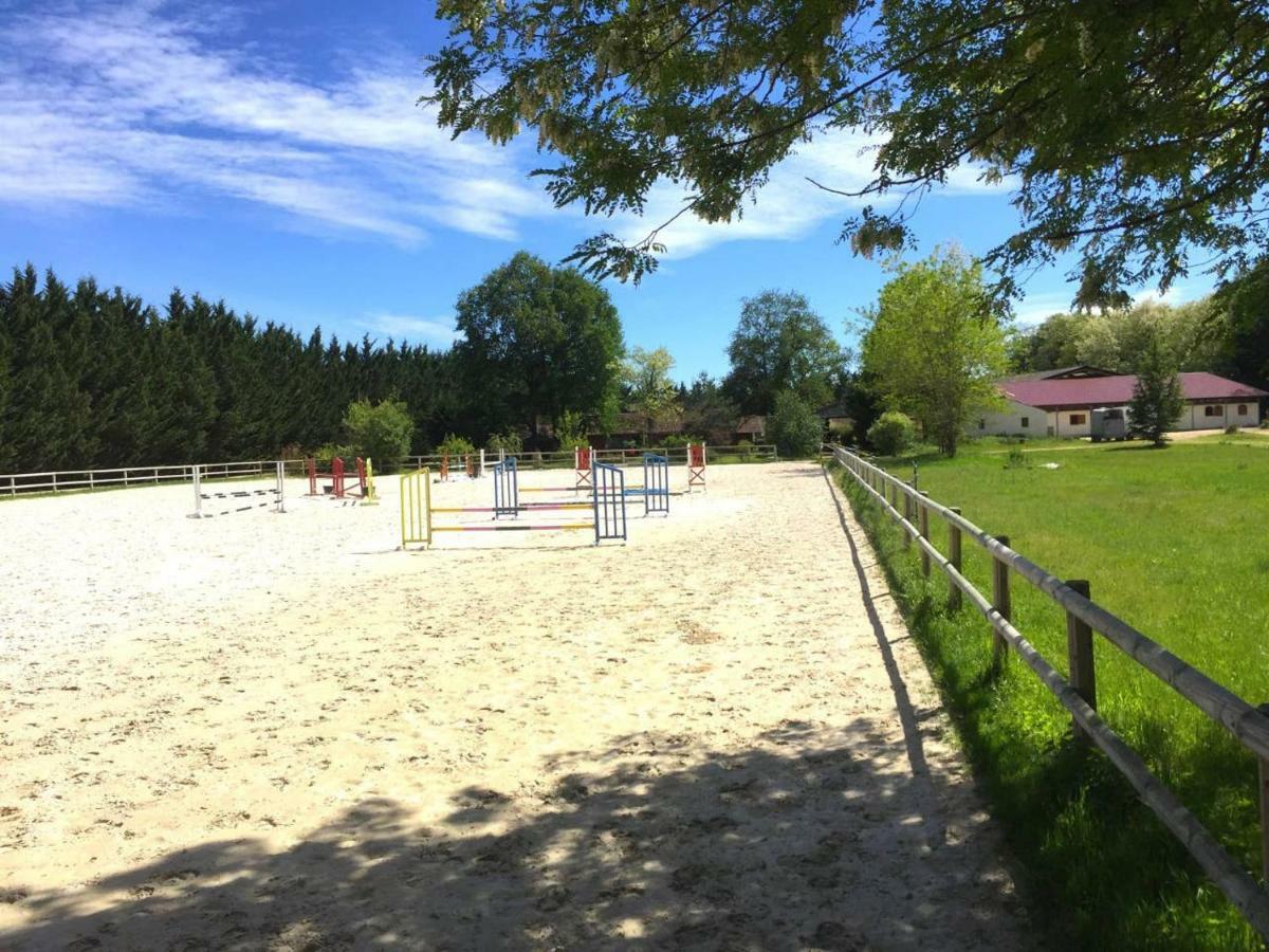 Gite Ecuries Vineuil Jump 6 Personnes Bagian luar foto